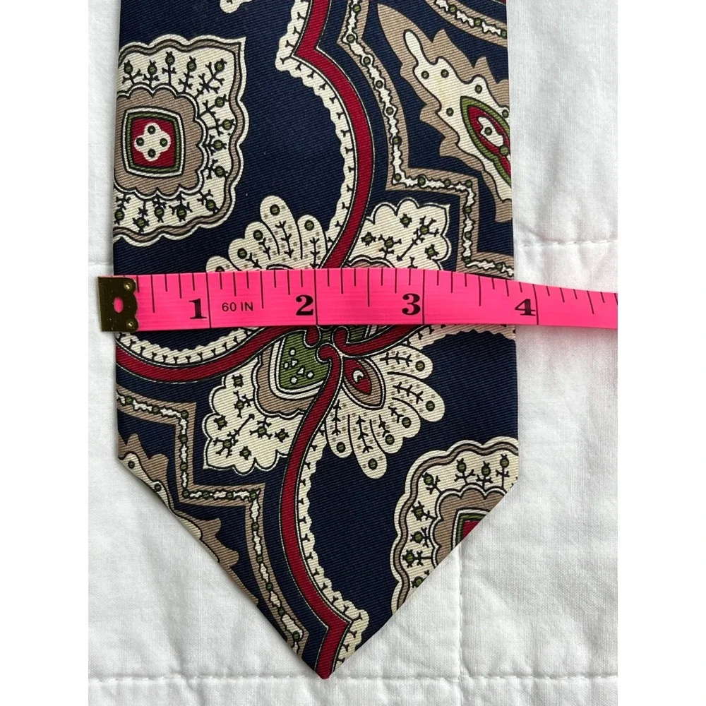 VTG Club Room Silk Tie Woven Printed England Hand Made Usa Paisley Dark Blue Red